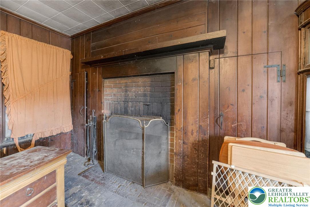 455 Morvale Road Easton, PA 18042 - Photo 17 of 47 a bathroom with a granite countertop sink and a mirror