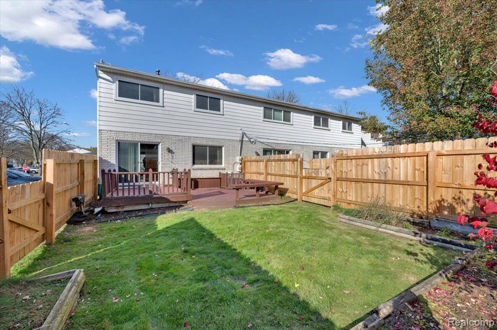 133 Manor Way Rochester Hills, MI 48309 - Photo 5 of 23