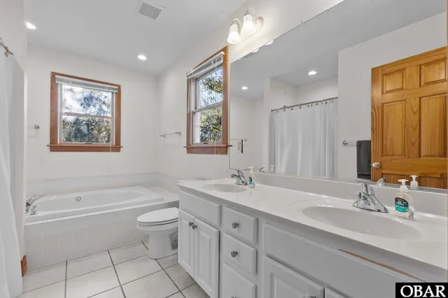 $1,349,000 | 134 Four Seasons Lane, Duck, NC 27949