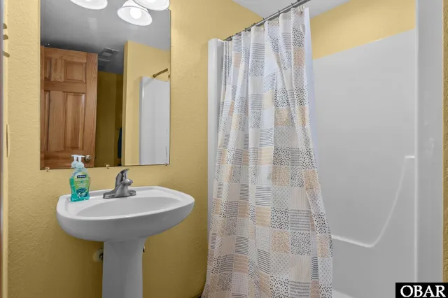 $1,349,000 | 134 Four Seasons Lane, Duck, NC 27949