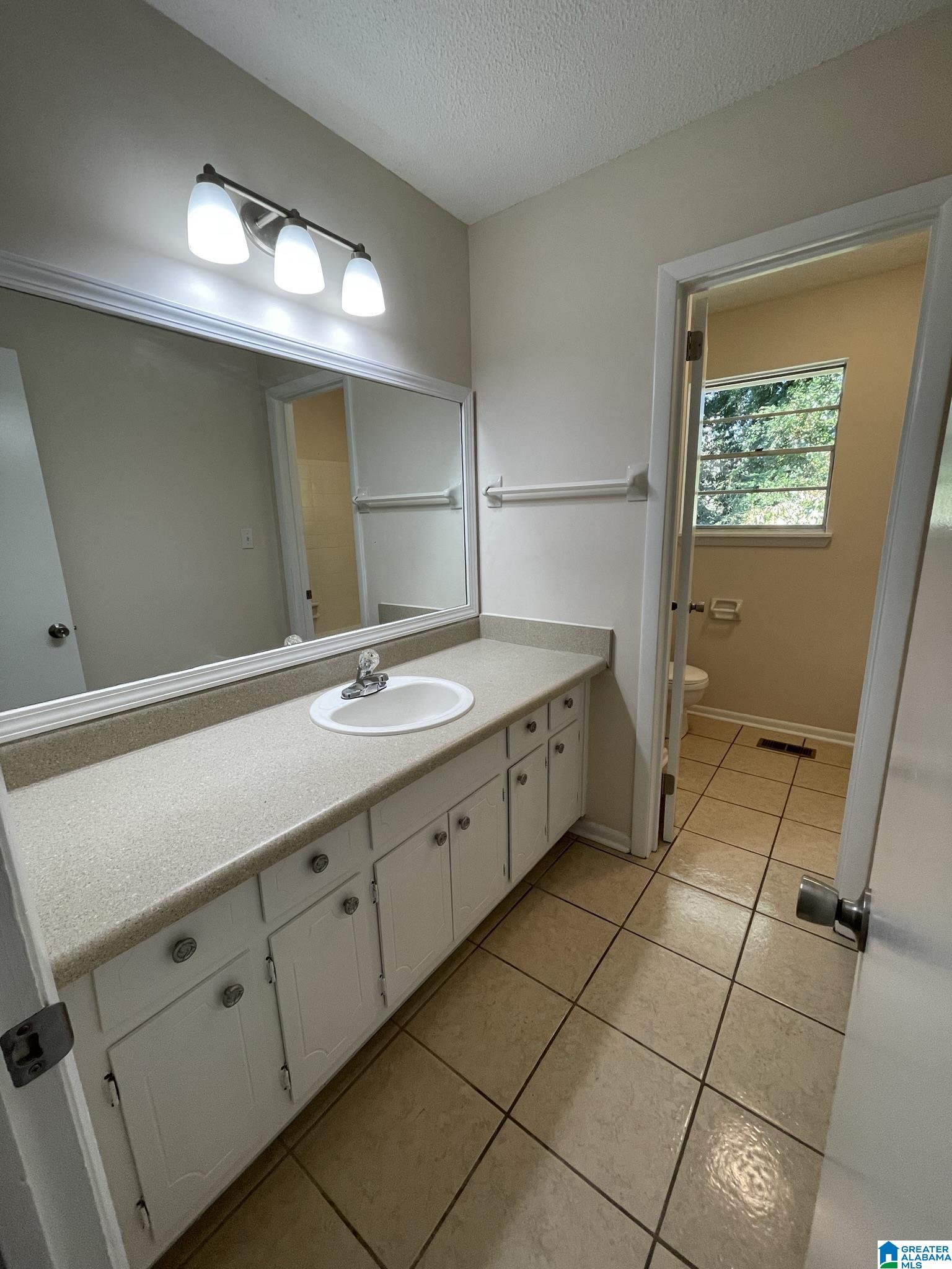 1735 Magnolia Street Gardendale, AL 35071 - Photo 4 of 12