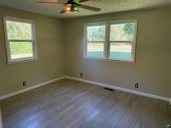 $2,500 | 2000 Fairview Boulevard, Fairview, TN 37062