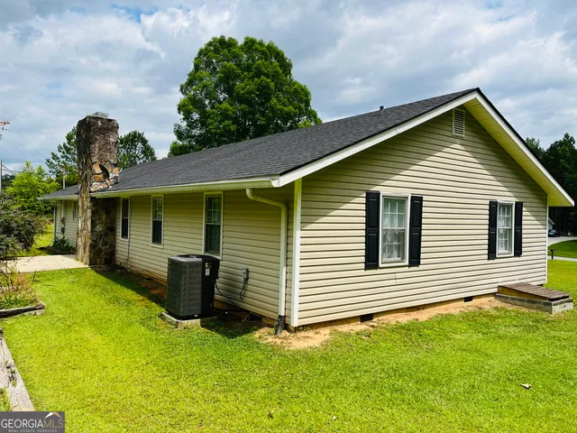 $1,850 | 341 Sanders-Davis Road, Newnan, GA 30263
