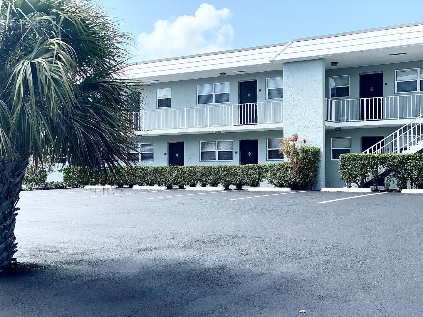 665 Glouchester Street, Unit 10 Boca Raton, FL 33487 - Photo 19 of 19 44