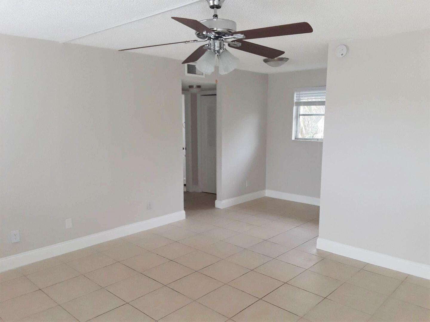 665 Glouchester Street, Unit 10 Boca Raton, FL 33487 - Photo 6 of 19 large