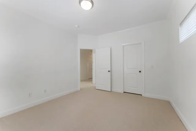 $785,000 | 14 Riva Row, The Woodlands, TX 77380