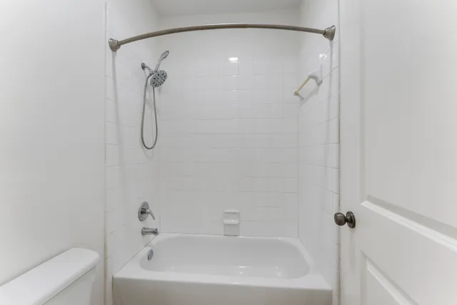 $785,000 | 14 Riva Row, The Woodlands, TX 77380