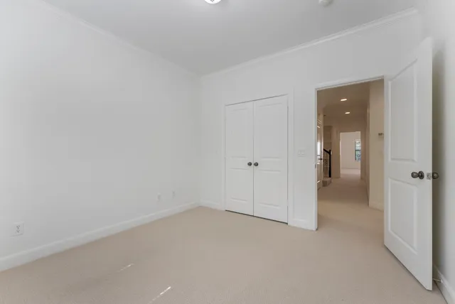 $785,000 | 14 Riva Row, The Woodlands, TX 77380