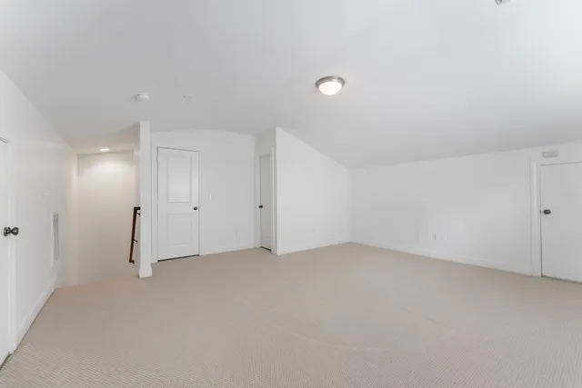 $785,000 | 14 Riva Row, The Woodlands, TX 77380