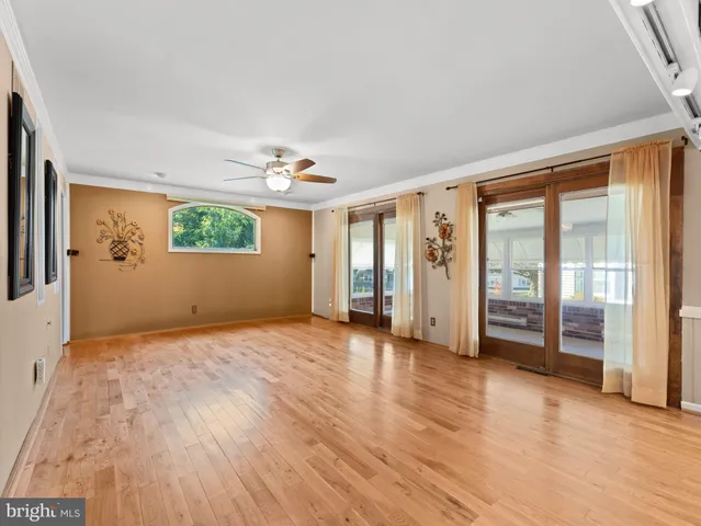 $540,000 | 423 Sir Galahad Drive, Brookhaven, PA 19015