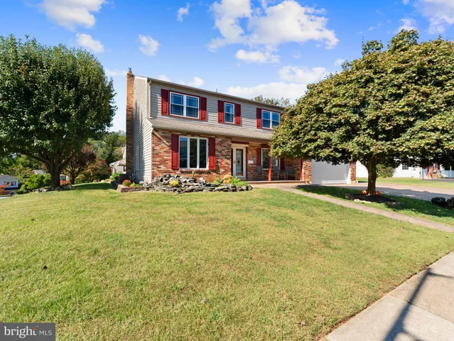 $540,000 | 423 Sir Galahad Drive, Brookhaven, PA 19015