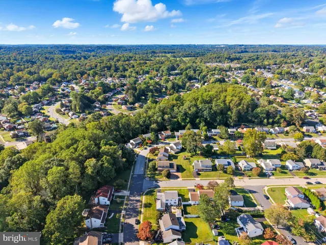 $540,000 | 423 Sir Galahad Drive, Brookhaven, PA 19015