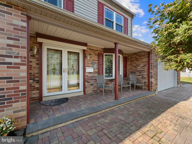 $540,000 | 423 Sir Galahad Drive, Brookhaven, PA 19015