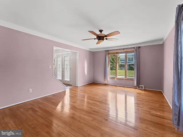 $540,000 | 423 Sir Galahad Drive, Brookhaven, PA 19015