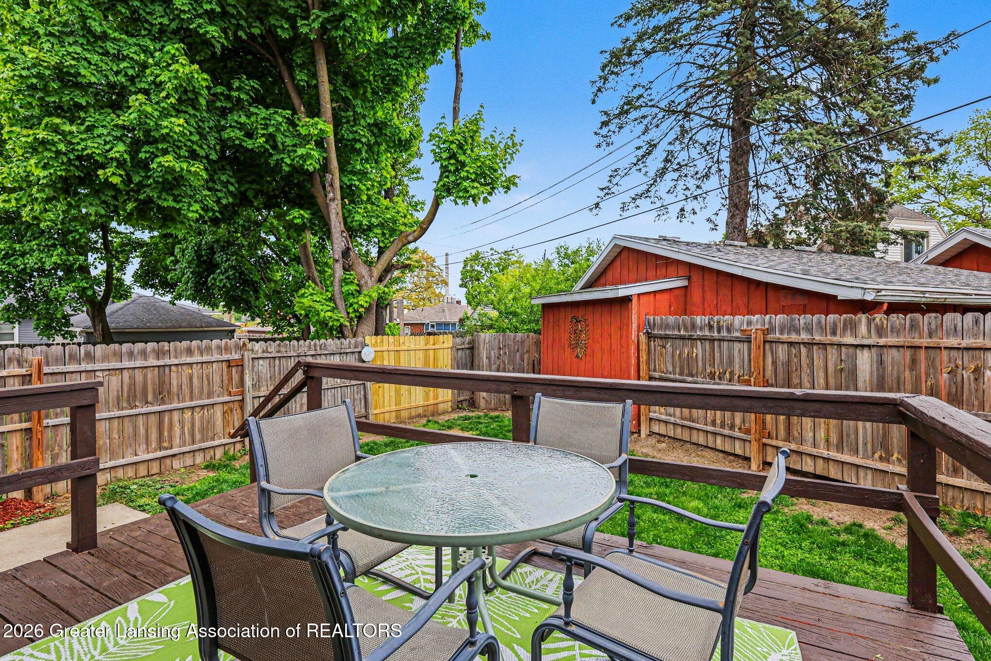 312 West Rockford Road Lansing, MI 48910 - Photo 6 of 26 026_file_5885