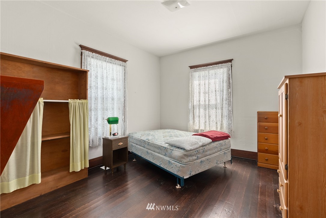 1704 Park Avenue Raymond, WA 98577 - Photo 21 of 27