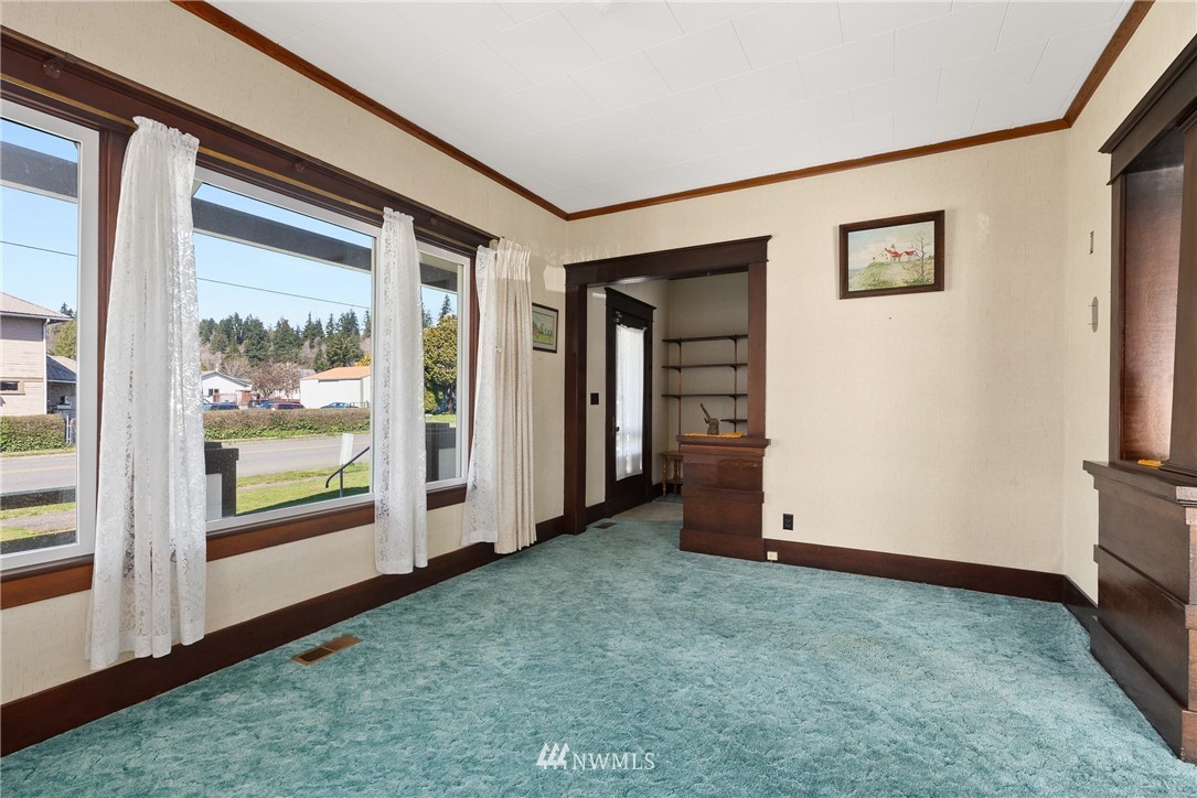 1704 Park Avenue Raymond, WA 98577 - Photo 9 of 27