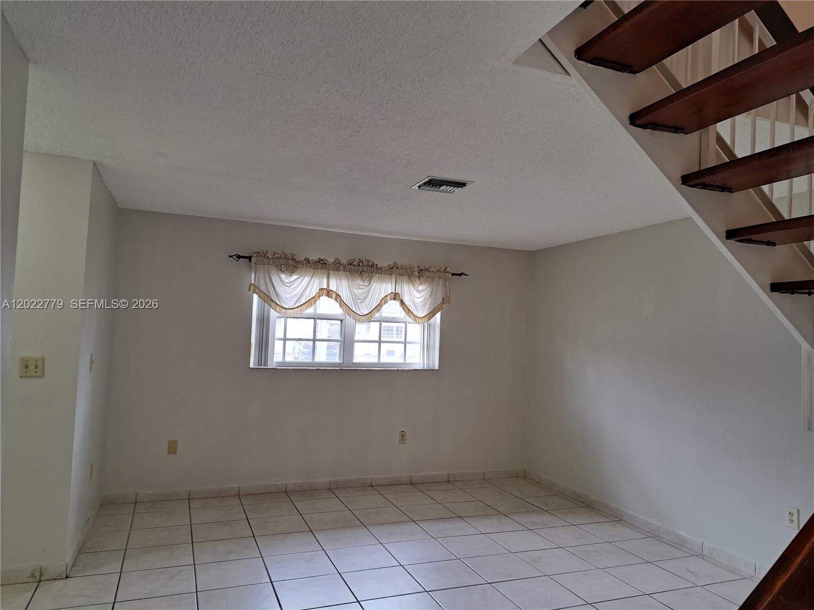 6140 Southwest 129th Place, Unit 2007 Miami, FL 33183 - Photo 5 of 21 Living Room