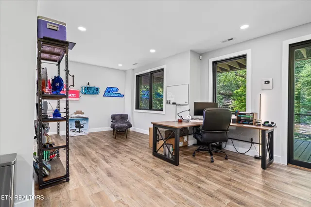 $950,000 | 204 Burntmill Ford Road, Byrdstown, TN 38549