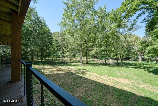 $950,000 | 204 Burntmill Ford Road, Byrdstown, TN 38549