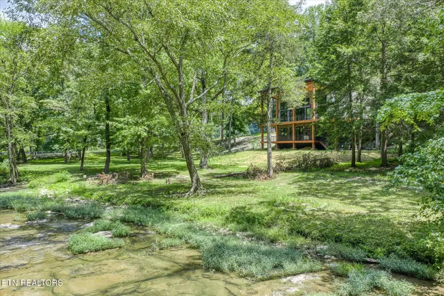 $950,000 | 204 Burntmill Ford Road, Byrdstown, TN 38549