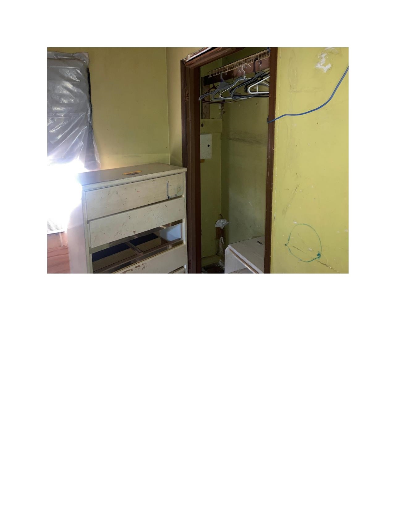 3063 Calvert Avenue Memphis, TN 38108 - Photo 14 of 18 View of bathroom