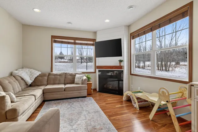 $293,000 | 185 Bluejack Lane Southeast, Rochester, MN 55904