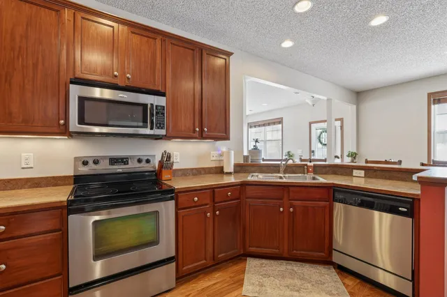 $293,000 | 185 Bluejack Lane Southeast, Rochester, MN 55904