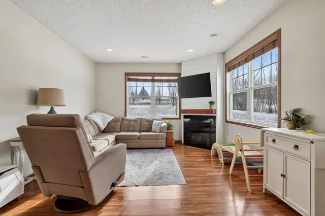 $293,000 | 185 Bluejack Lane Southeast, Rochester, MN 55904