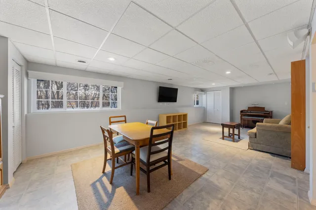 $449,000 | 31506 Kline Circle, Warrenville, IL 60555