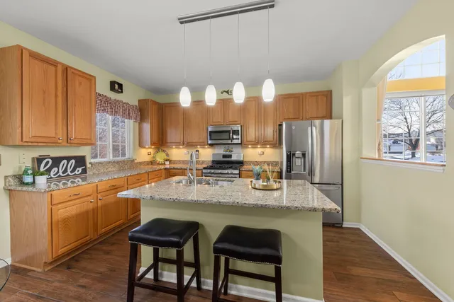 $449,000 | 31506 Kline Circle, Warrenville, IL 60555