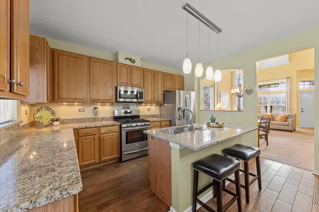 $449,000 | 31506 Kline Circle, Warrenville, IL 60555