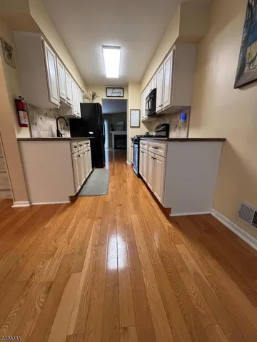 $589,900 | 16 Iroquois Trail, Somerville, NJ 08876