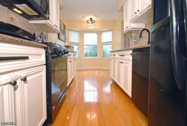 $589,900 | 16 Iroquois Trail, Somerville, NJ 08876