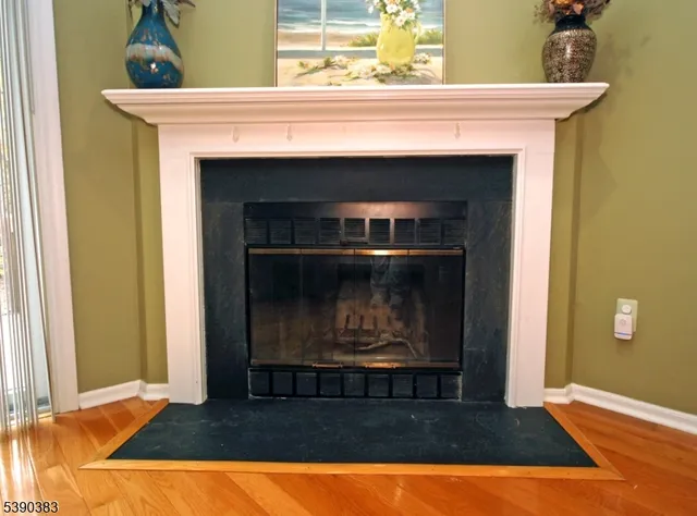 $589,900 | 16 Iroquois Trail, Somerville, NJ 08876