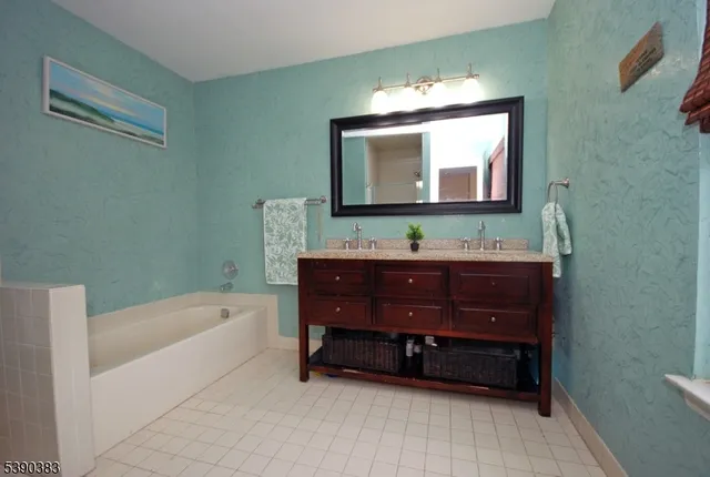 $589,900 | 16 Iroquois Trail, Somerville, NJ 08876