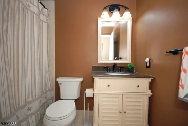 $599,900 | 16 Iroquois Trail, Somerville, NJ 08876