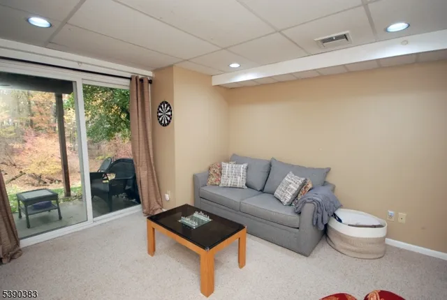 $589,900 | 16 Iroquois Trail, Somerville, NJ 08876