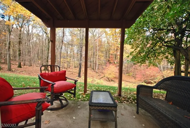 $589,900 | 16 Iroquois Trail, Somerville, NJ 08876