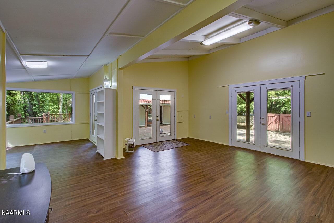 5041 Mathis Branch Road Cosby, TN 37722 - Photo 31 of 43 Gallery Image 31