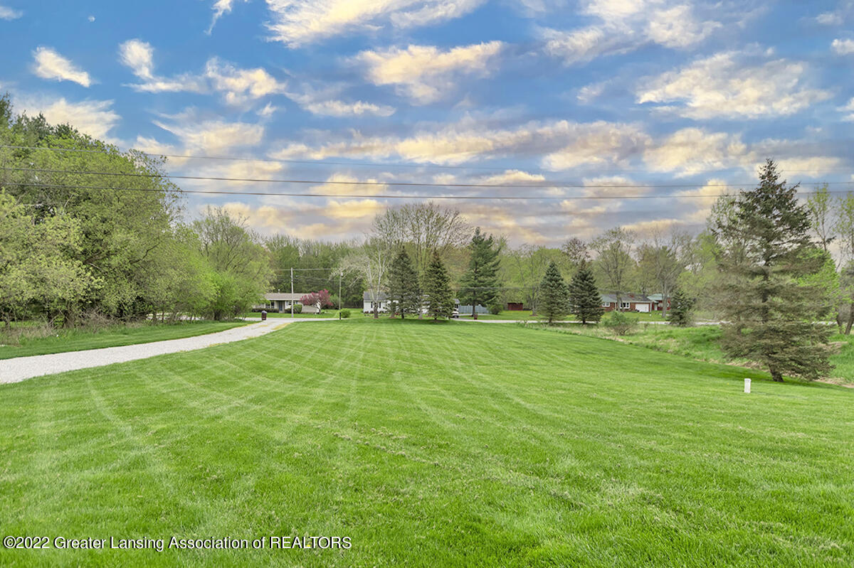 3845 Zimmer Road Williamston, MI 48895 - Photo 38 of 39 _DSC4506