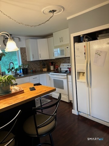 305 Redstone Hill Road Bristol, CT 06010 - Photo 15 of 23