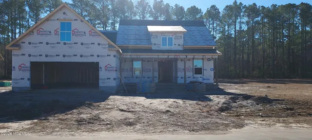 $405,000 | 110 Rolling Water Lane, Swansboro, NC 28584