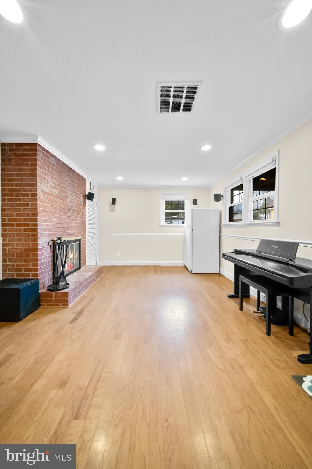 10600 Springmann Drive Fairfax, VA 22030 - Photo 43 of 78 Family Room