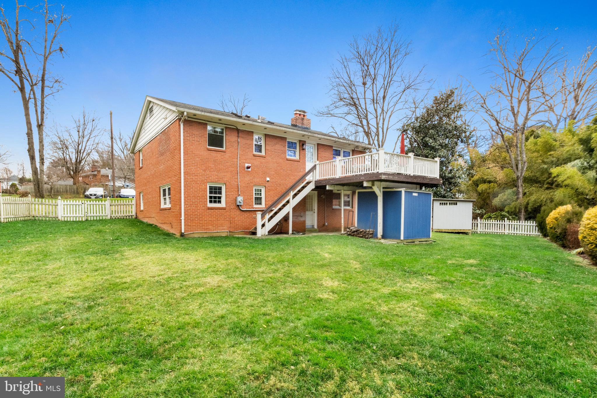 10600 Springmann Drive Fairfax, VA 22030 - Photo 68 of 78 a view of a house with backyard