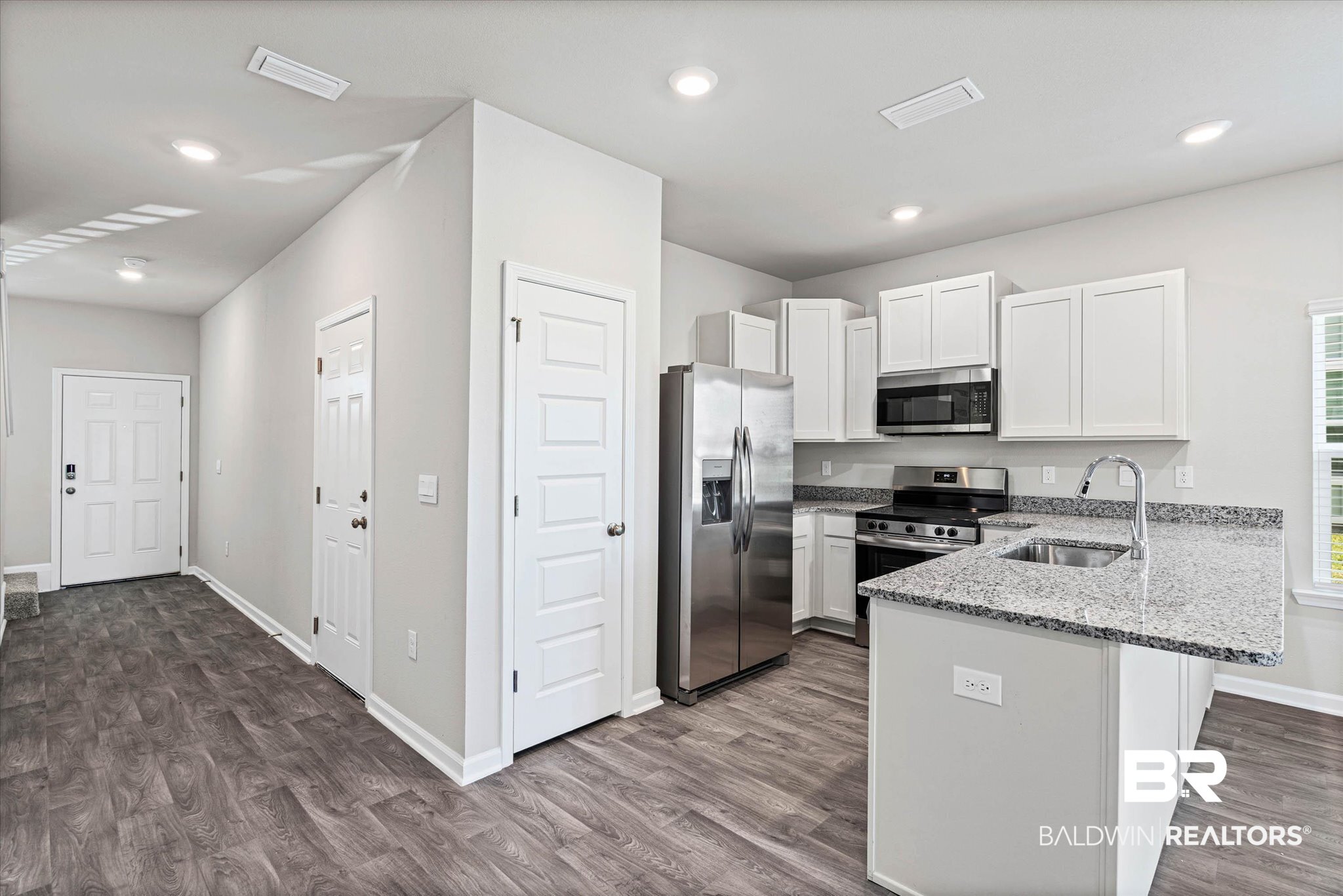 32223 Emancipation Circle Daphne, AL 36527 - Photo 3 of 27 Gallery Image 3