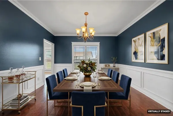 a view of a windows in a room