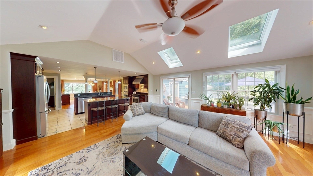 463 Ledge Road Seekonk, MA 02771 - Photo 14 of 40 Gallery Image 14
