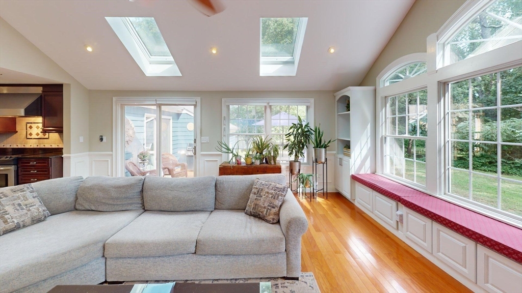463 Ledge Road Seekonk, MA 02771 - Photo 17 of 40 Gallery Image 17