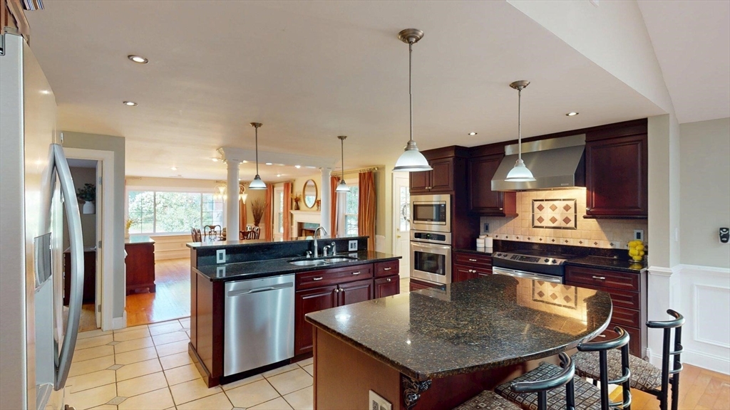 463 Ledge Road Seekonk, MA 02771 - Photo 18 of 40 Gallery Image 18